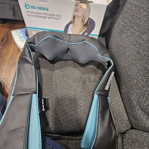 Black and Blue Shiatsu Neck Massager